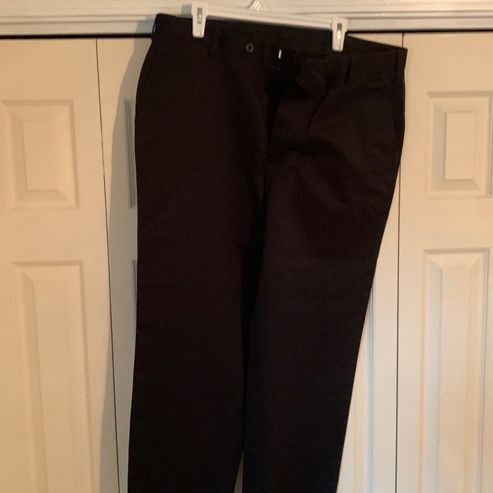 Joseph A Bank traveler’s collection black pants W38 L32